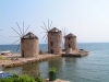 Chios-windmolens-stad-600