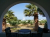 Parosland hotel terras bij hotelkamer