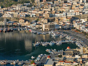 Het fraaie hoofdstadje Pothia op Kalymnos