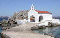 Chios vakantie kerkje bij grotten