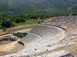 Het amfitheater van Dodoni in Epirus