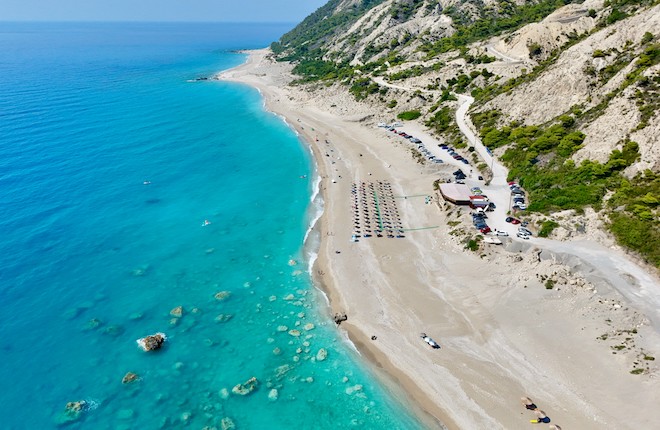 Strand van Gialos beach op Lefkas