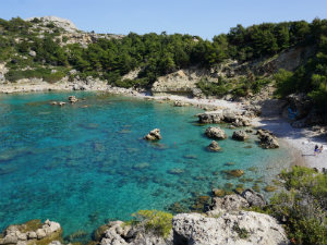 Anthony Quinn baai op Rhodos uitzicht op het strand