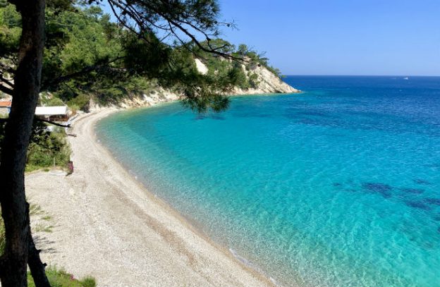 Samos strand van Lemonakia