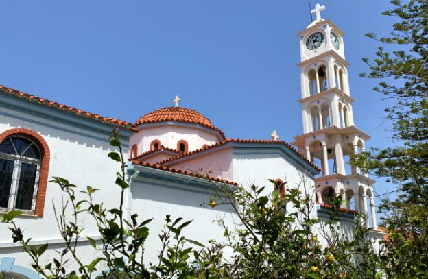 Kerktoren in Mytilinii op het eiland Samos