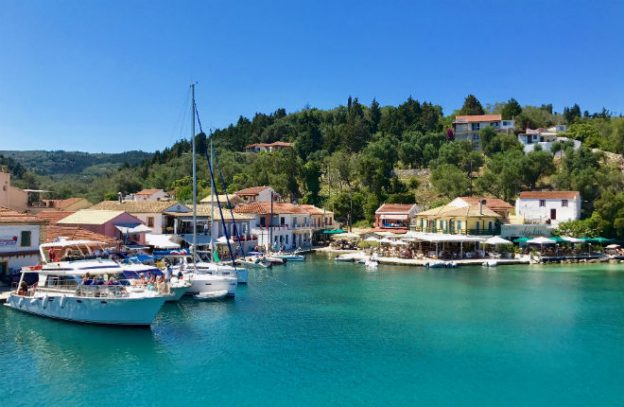 De pareltjes Paxos en Anti-Paxos in Griekenland