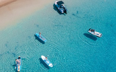 Koukounaries beach op Skiathos bij mooiste stranden