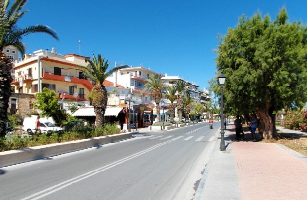 Rethymnon op Kreta met boulevard en fietspad