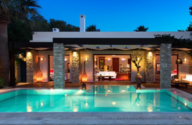 10 Griekse hotels in de prijzen bij World Travel Awards