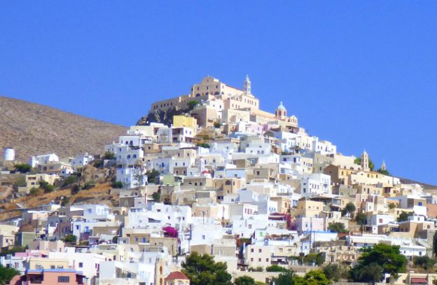 Uitzicht of hoofdstadje Grieks eiland Syros