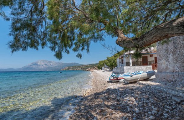 Pefkos beach op Samos