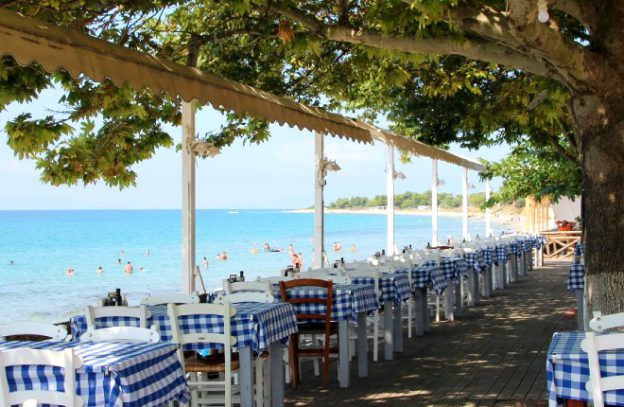 Terrassen restaurants, bars en cafés open in Griekenland