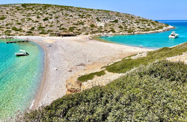 Kounoupi beach op Astypalea