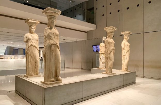 Athene Acropolis Museum beelden van de Muzen