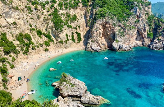 Giali beach op Corfu in Griekenland