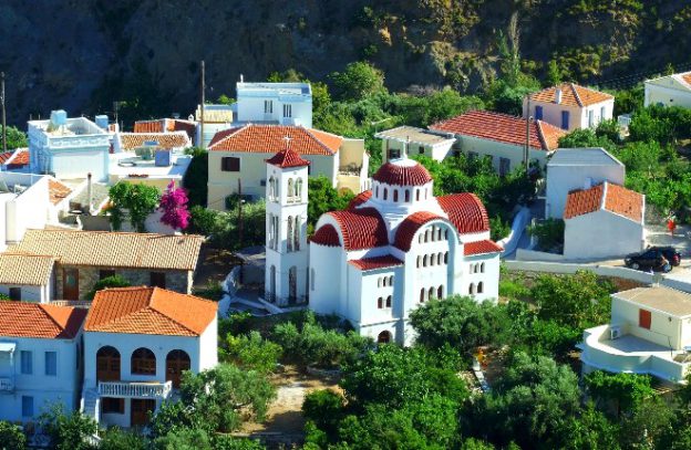 Aperi mooi bergdorp op Karpathos