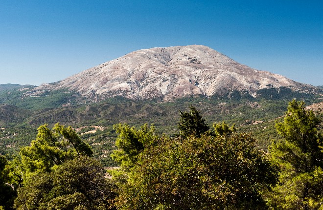 Attavyros is de hoogste berg va Rhodos
