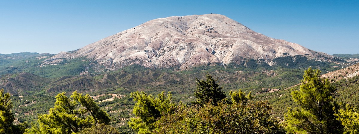 Attavyros hoogste berg van Rhodos.jpg