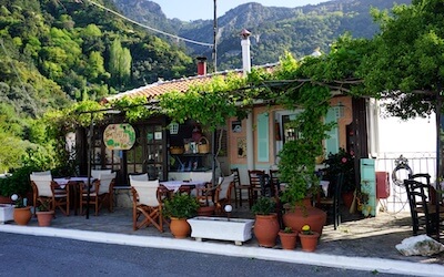Taverne in de bergen op Samos