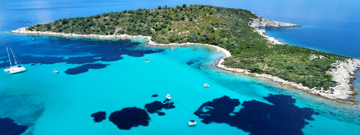 Diaporos eiland Chalkidiki Griekenland 1.jpg