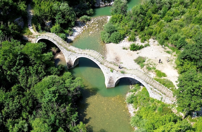 Zagoria dorpen en stenen boogbruggen