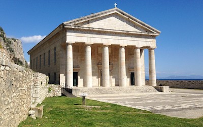 Kerkyra de Agios Georgios kerk op oude fort