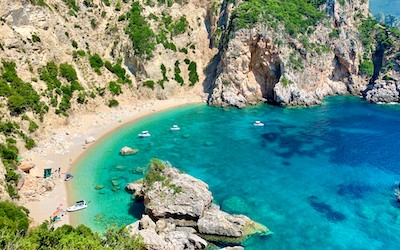 Giali beach op Corfu bij mooiste stranden