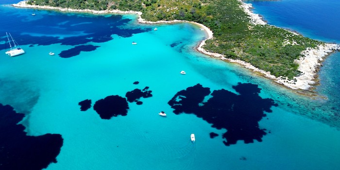 Drenia eilanden en Diaporos met motorbootje