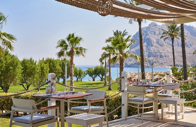 Restaurants Rhodos en Santorini in top 25 meest romantische restaurants ter wereld