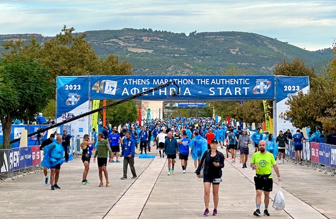 Start van Athens Marathon in Marathonas Griekenland