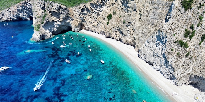 Corfu in Griekenland strand in de zomer
