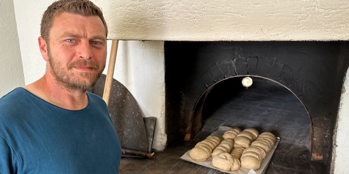 Antonis Dakos in de oven in Krita