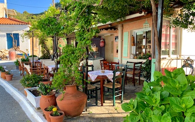 Taverne in Manolates op Samos