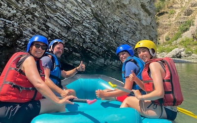 Raften op de Arachtos rivier op het vasteland