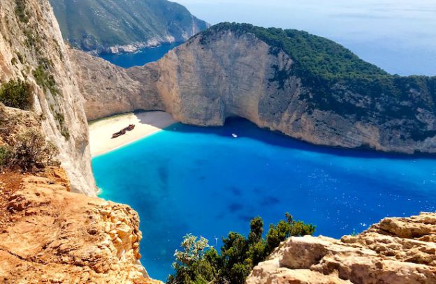 Zakynthos navagio beach en de Peloponnesos