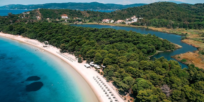 Wandelen bij Koukounaries op Skiathos