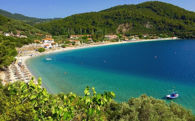 Panormos beach op Skopelos eiland