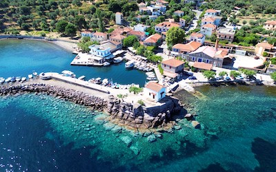 Skala Sikamineas haventje op Lesbos