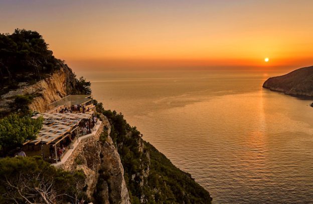 Zonsondergang vanaf Kampi op Zakynthos