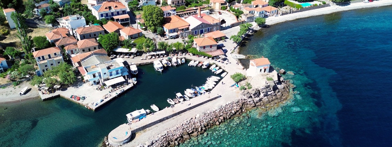 Griekenland havenplaatsje Lesbos.jpg