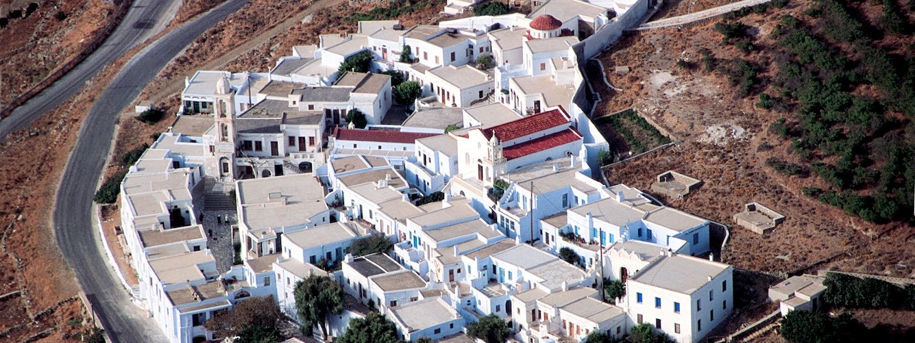 Tinos Griekenland dorpje.jpg
