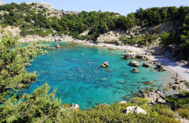 Beschutte Anthony Quinn Bay op Rhodos