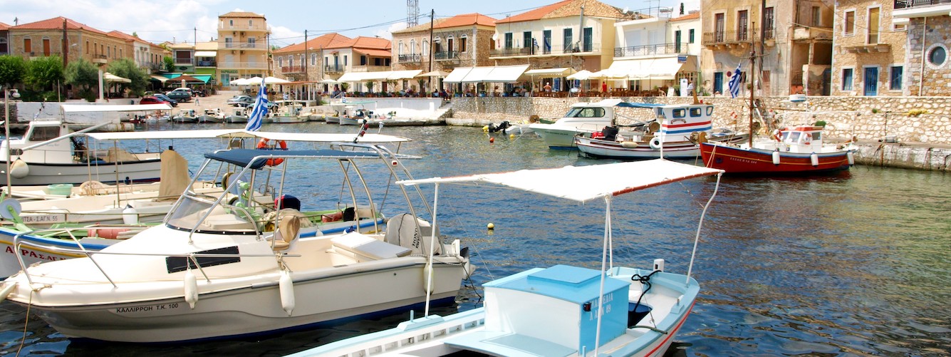 Agios Nikolaos Peloponnesos haven.jpg