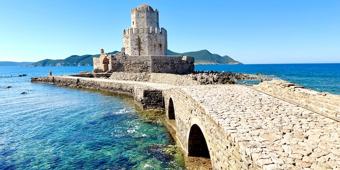 Bourtzi op het kasteel van Methoni in Messinia