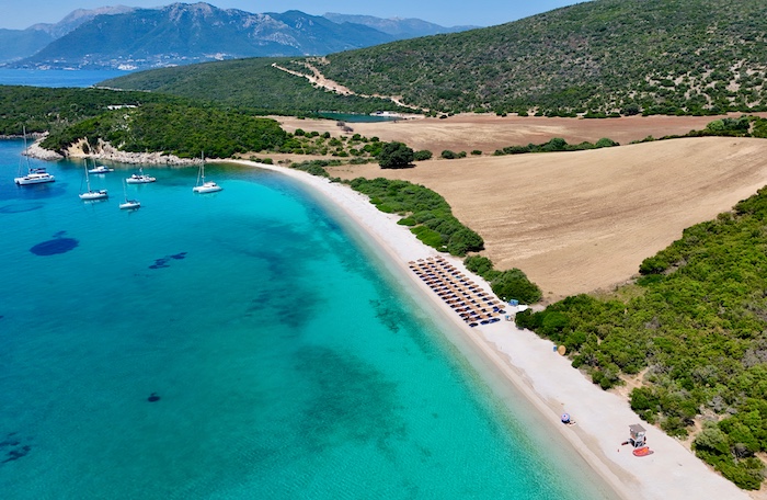 Vathiavali beach in juni tijdens vakantie