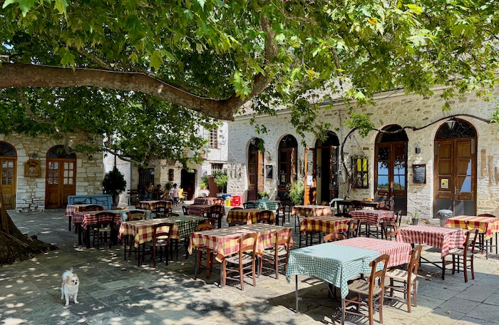 Pinakates schaduwplek met terras in Pilion