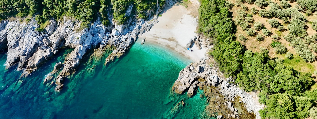 Lampinou beach Pilion drone.jpg