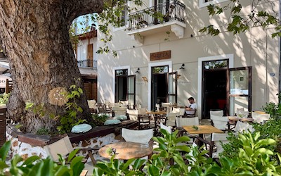 Medusa koffie en cocktails in Kala Nera