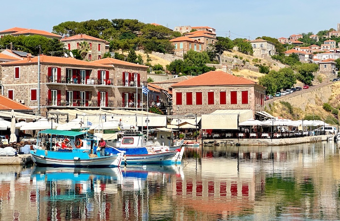 Knusse haventje van Molyvos op Lesbos