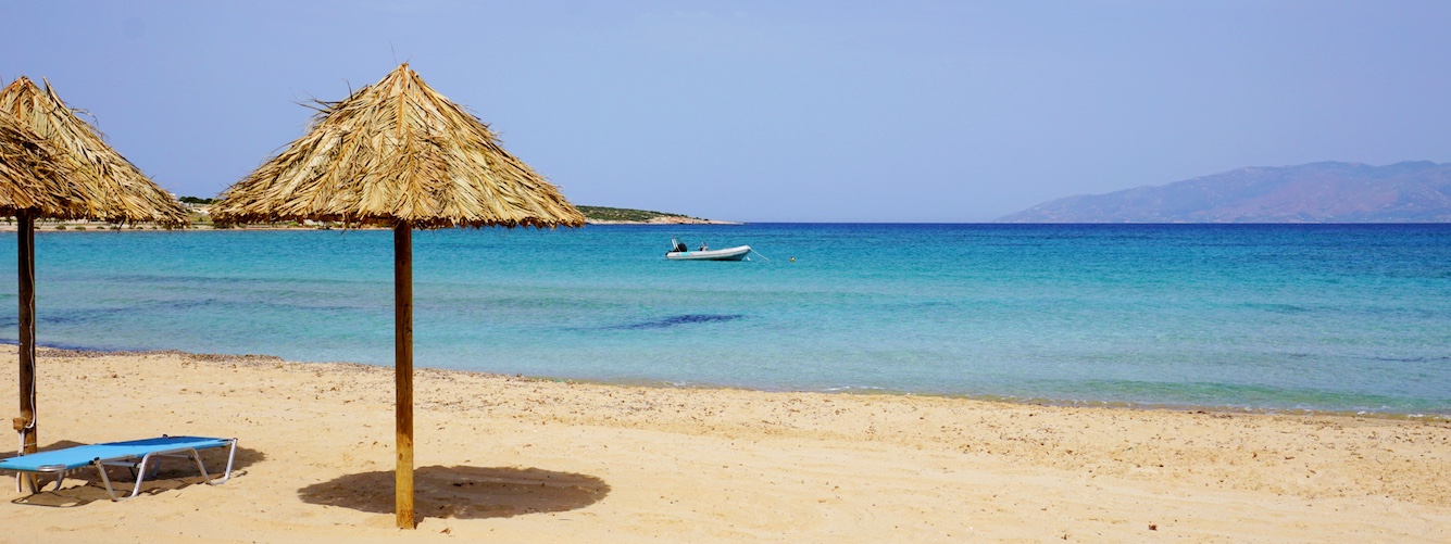 Santa Maria beach Paros.jpg